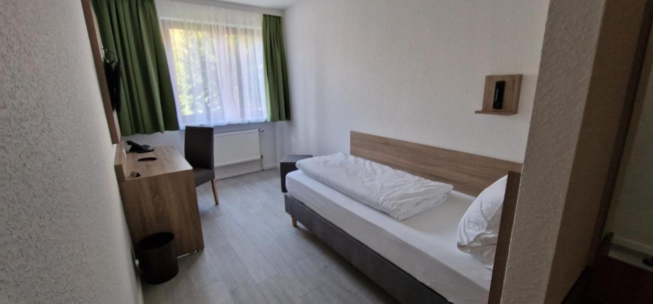 Hotel Ladage Франкфурт-на-Майне Экстерьер фото